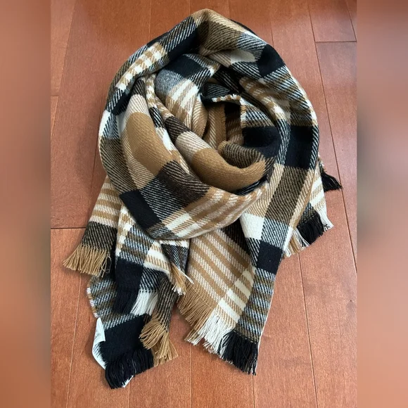 Abercrombie & fitch large Scarf - Picture 3 of 4